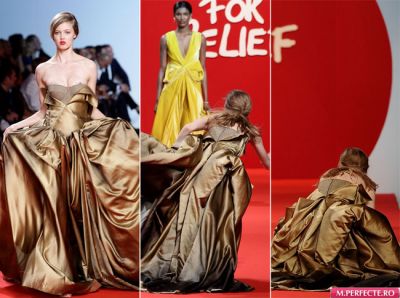 Ooops! Modelul de 17 ani, Lindsey Wixson, a cazut pe podium