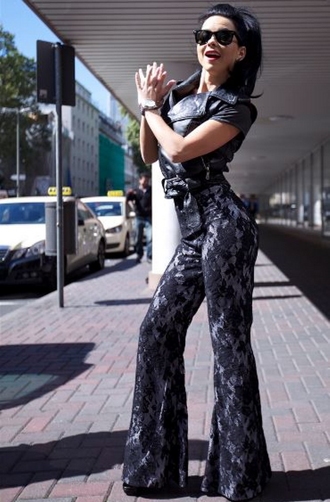 Fashion Police: Inna, dantelata si evazata pe aeroportul din Frankfurt E cool sau kitsch total?