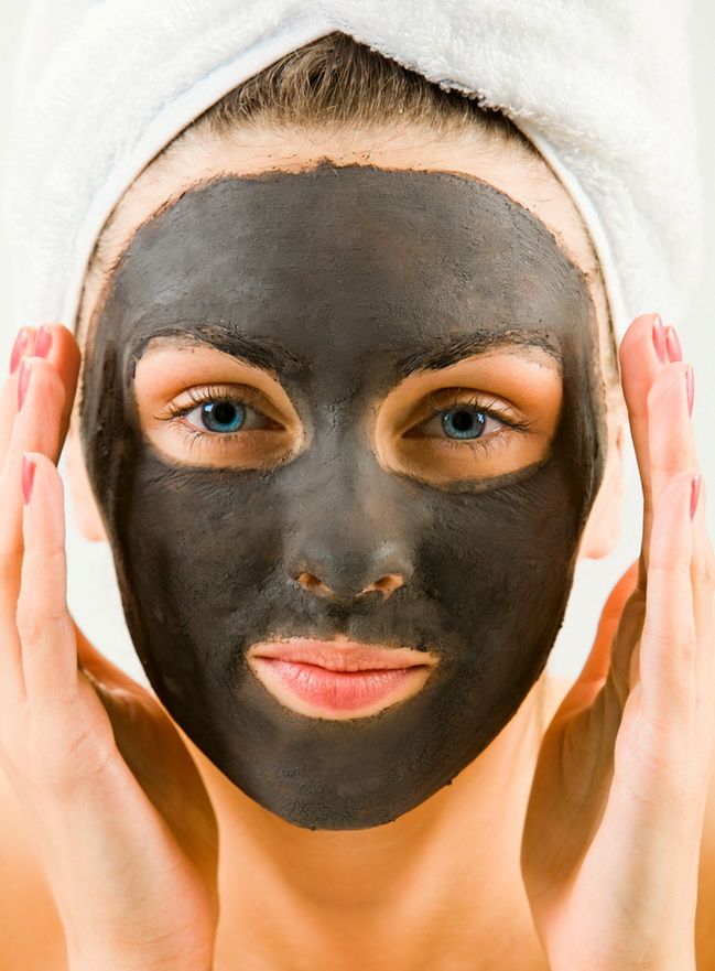 5 tratamente faciale ciudate pe care le fac vedetele de la Hollywood