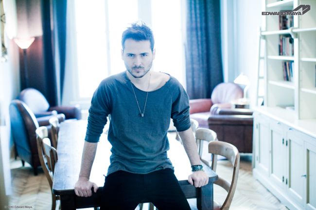 El este romanul momentului! Edward Maya - in topul celor mai vizualizate clipuri de pe Youtube din toate timpurile!