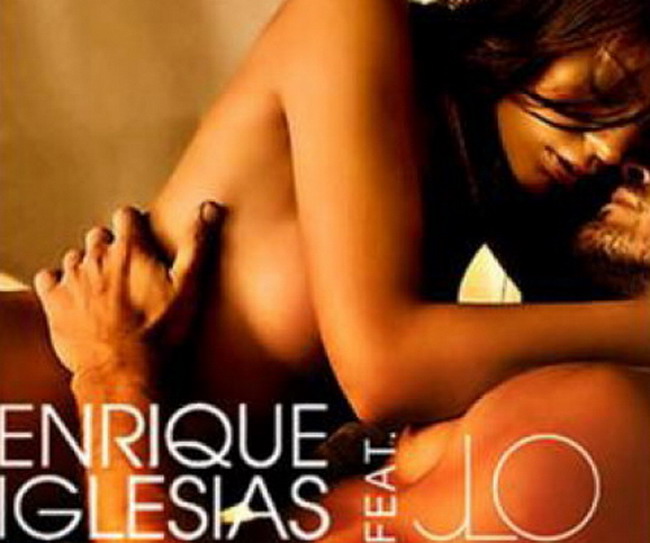 Jennifer Lopez topless intro scena intima cu Enrique Iglesias
