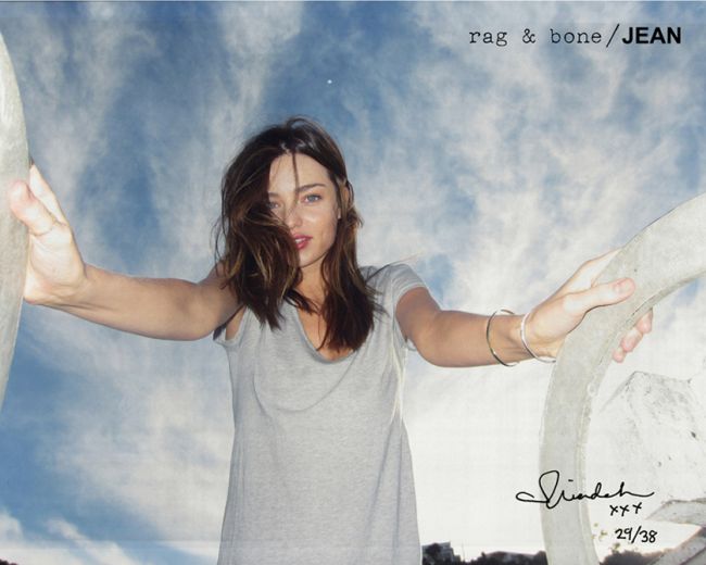Asa arata Miranda Kerr fara machiaj si fara Photoshop! GALERIE FOTO
