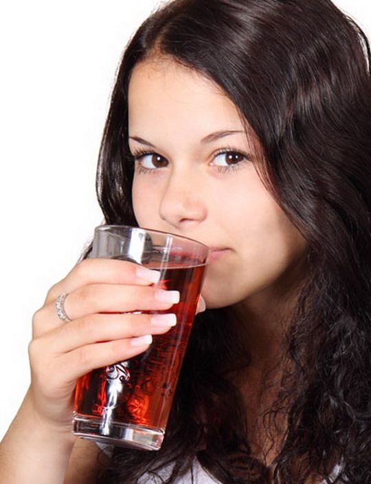 Cat trebuie sa alergi pentru a consuma caloriile pe care le contine un pahar suc
