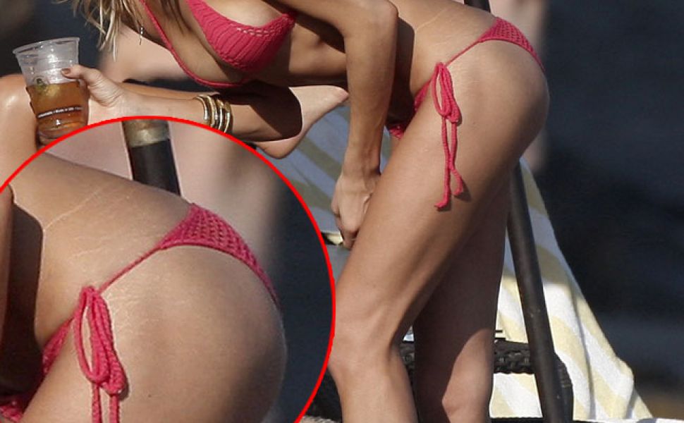 A cazut si mitul perfectiunii lui Leann Rimes. De la distanta e fara cusur, de aproape e plina de vergeturi
